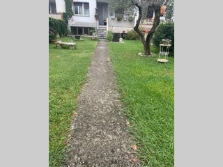 Villetta a schiera in Vendita a Carrara, zona Avenza, 300'000€, 210 m²