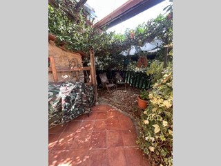 Villa bifamiliare in Vendita a Fosdinovo, zona Canepari, 132'000€, 90 m², arredato