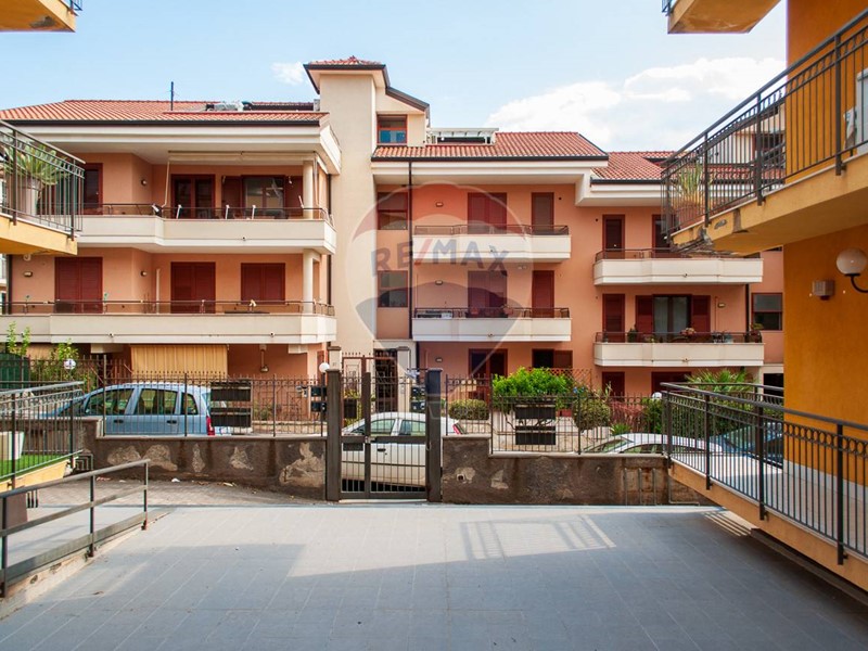 Box in Vendita a Motta Sant'Anastasia, 24'000€, 35 m²