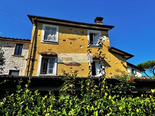 Casa Semi Indipendente in Vendita a Pietrasanta, 450'000€, 140 m²