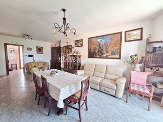 Appartamento in Vendita a Grottammare, 320'000€, 125 m²