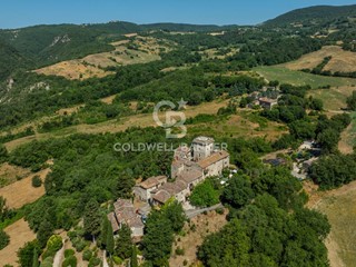 Appartamento in Vendita a Todi, 790'000€, 700 m²