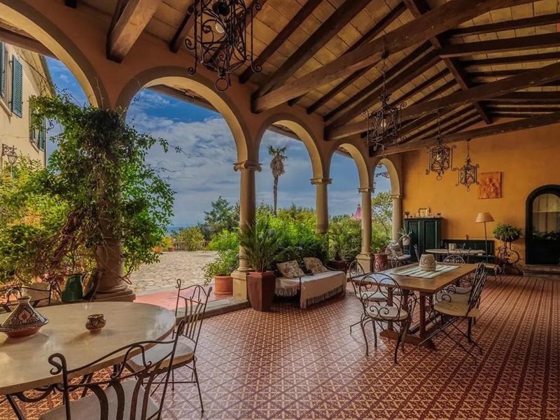 Villa in Vendita a Santa Maria a Monte, 950'000€, 800 m²