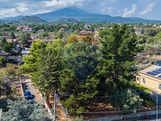 Terreno edificabile in Vendita a Pedara, 88'000€, 900 m²