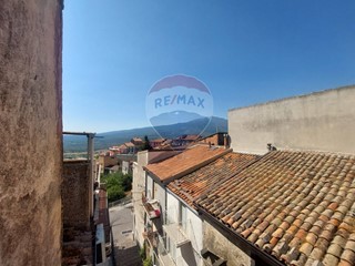 Casa Indipendente in Vendita a Malvagna, 35'000€, 110 m²