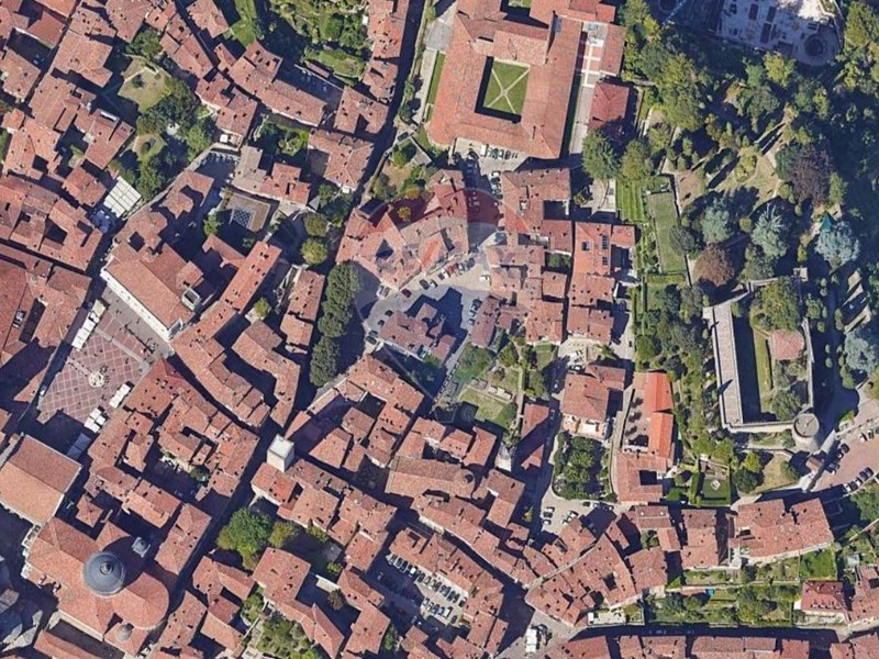 Box in Vendita a Bergamo, 140'000€, 18 m²