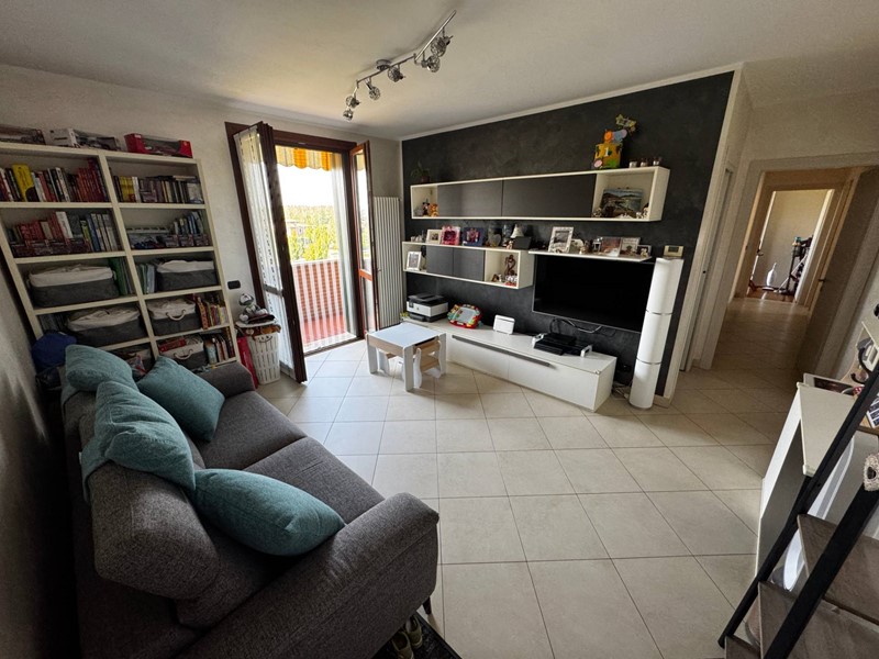 Quadrilocale in Vendita a Mirandola, 159'000€, 111 m²