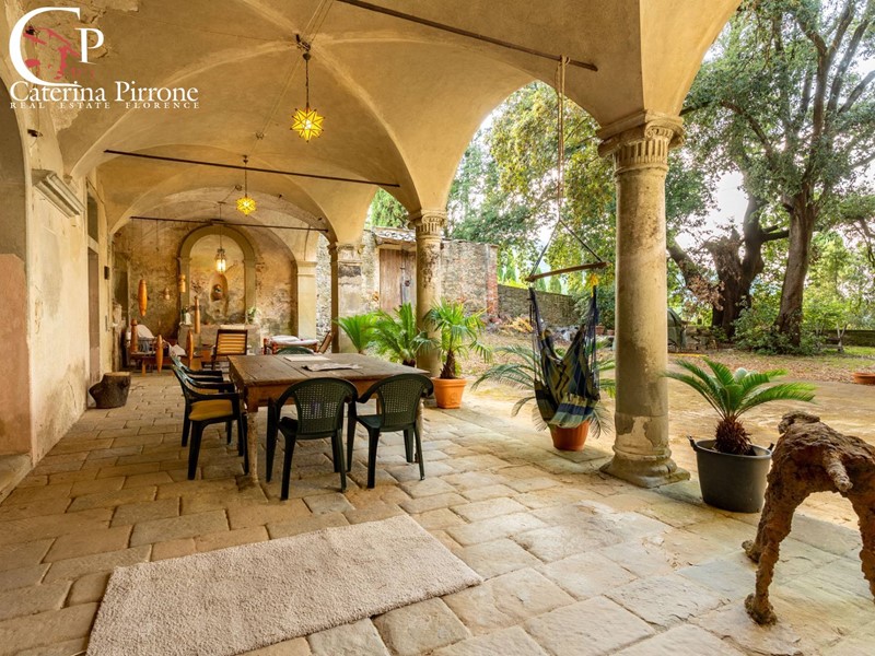 Villa in Vendita a Rignano sull'Arno, 1'100'000€, 1100 m²