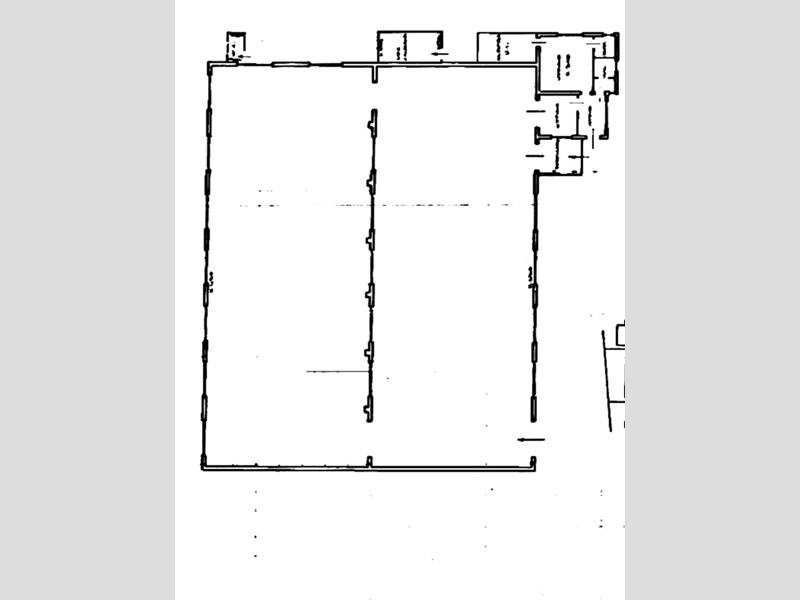 Capannone in Vendita a Rovigo, 380'000€, 1200 m²