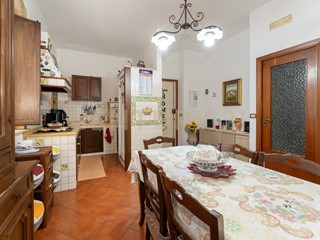 Quadrilocale in Vendita a Misterbianco, 110'000&euro;, 100 m²