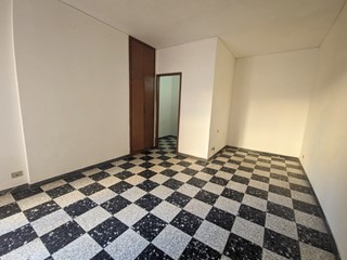 Bilocale in Vendita a Sanremo, 95'000€, 71 m²