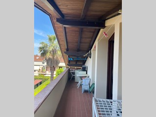 Quadrilocale in Vendita a Massa, zona Ronchi, 290'000&euro;, 90 m², arredato