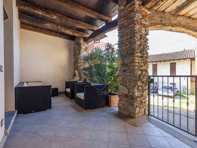 Bilocale in Vendita a Luvinate, 135'000€, 91 m²