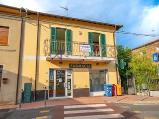 Trilocale in Vendita a Pompeiana, 165'000€, 85 m²
