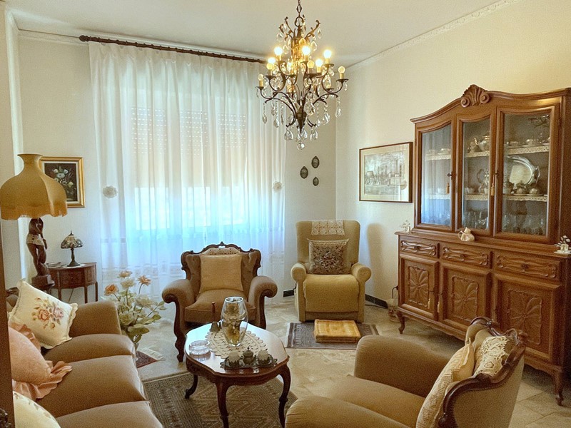 Quadrilocale in Vendita a Cairo Montenotte, 85'000€, 110 m²