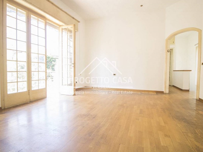 Casa Indipendente in Vendita a Viareggio, 480'000€, 233 m²