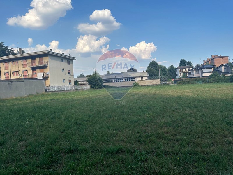 Terreno edificabile in Vendita a Gallarate, 150'000€, 1000 m²