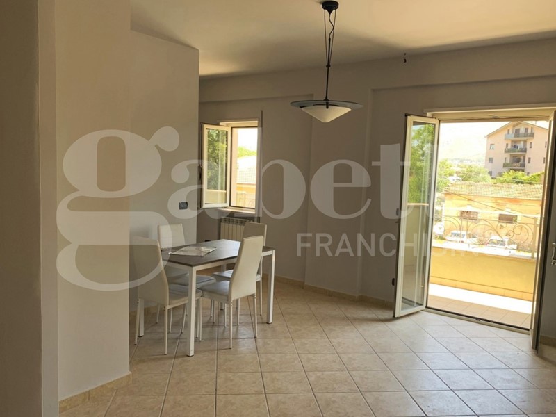 Trilocale in Vendita a Avezzano, 105'000€, 84 m²