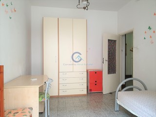 Stanza in Affitto a Catanzaro, zona Lungomare, 220&euro;, 90 m², arredato