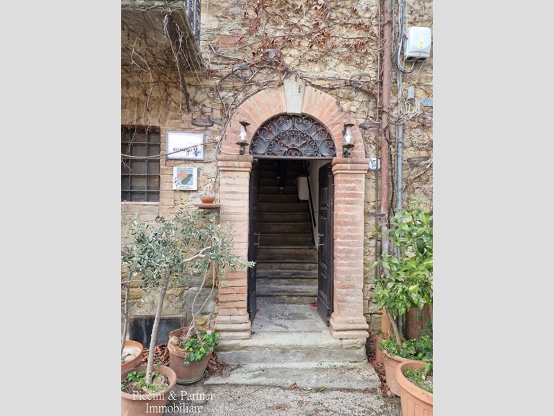 Bilocale in Vendita a Magione, zona Sant'arcangelo, 40'000€, 42 m²