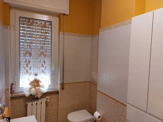 Appartamento in Vendita a Carrara, zona Marina Di Carrara, 250'000€, 100 m²