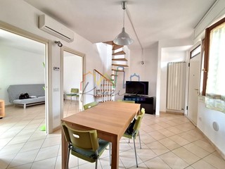 Trilocale in Vendita a Pisa, 230'000€, 62 m², arredato, con Box