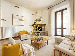 Appartamento in Vendita a Pomarance, zona Montecerboli, 63'000€, 120 m²