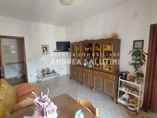 Appartamento in Vendita a Pontedera, 145'000€, 95 m², arredato, con Box