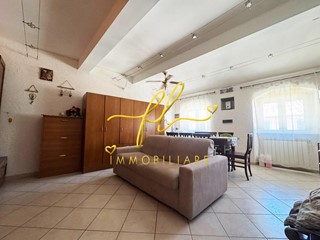 Quadrilocale in Vendita a Livorno, 98'000€, 92 m²