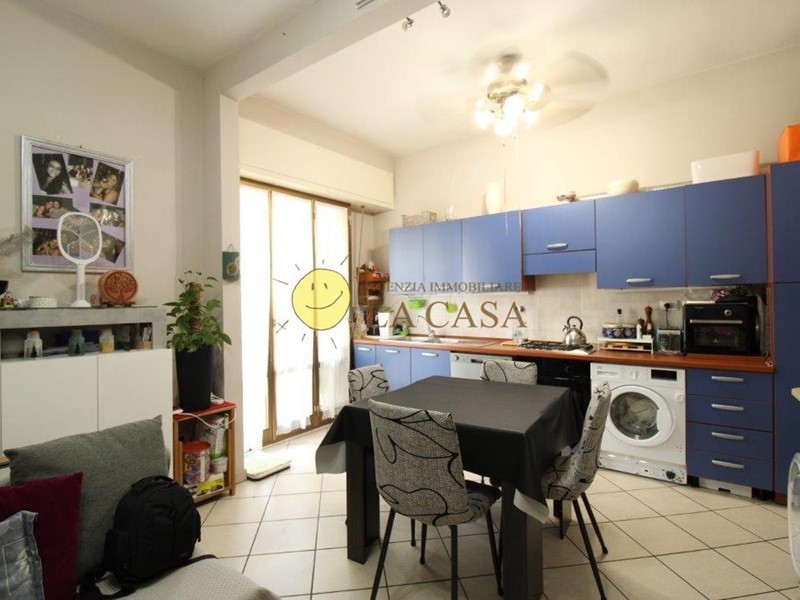 Trilocale in Vendita a Figline e Incisa Valdarno, zona Incisa, 130'000€, 61 m²