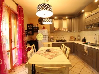 Quadrilocale in Vendita a Figline e Incisa Valdarno, zona Incisa, 185'000€, 90 m², con Box