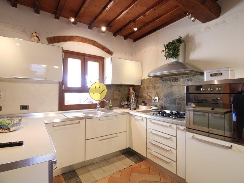Casa Indipendente in Vendita a Figline e Incisa Valdarno, zona Matassino, 232'000€, 95 m², arredato, con Box