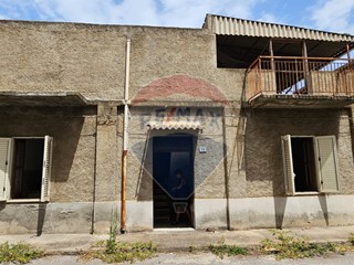 Casa Semi Indipendente in Vendita a Acquedolci, 45'000€, 50 m²