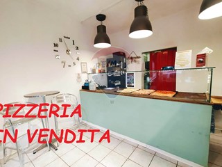 Attività commerciale in Vendita a Ancona, 45'000€, 50 m²