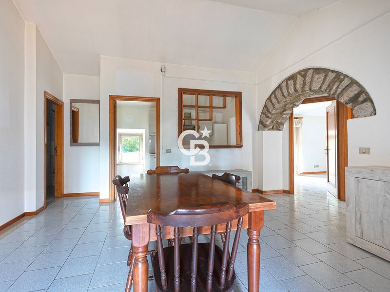 Trilocale in Vendita a Vitorchiano, 87'000€, 125 m²