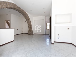 Trilocale in Vendita a Vitorchiano, 87'000€, 125 m²