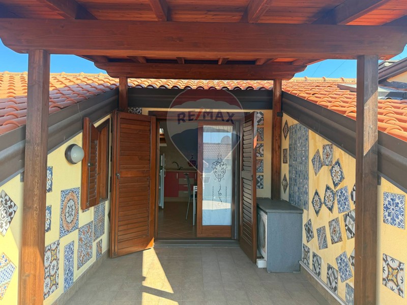 Attico in Vendita a Riposto, 80'000€, 65 m²