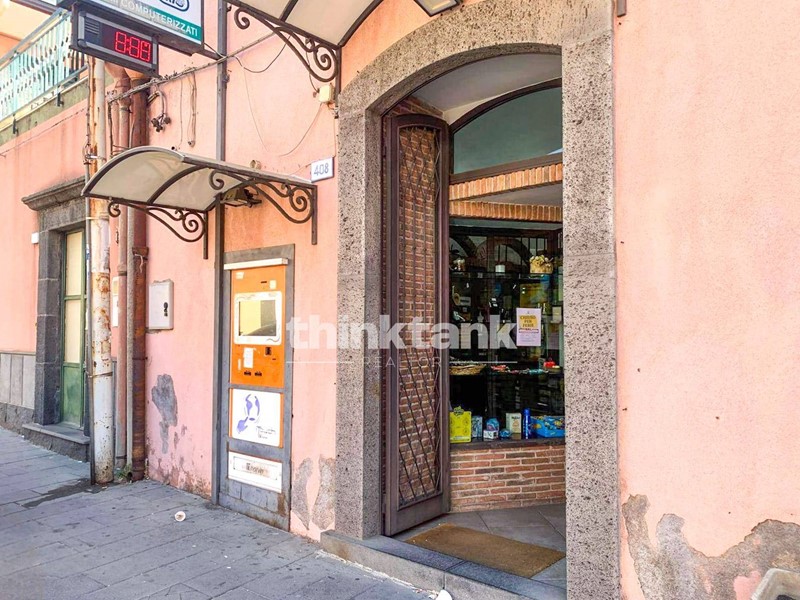 Attività commerciale in Vendita a Gravina di Catania, 429'000&euro;, 150 m²