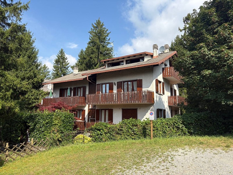 Trilocale in Vendita a Castione della Presolana, 115'000€, 110 m²