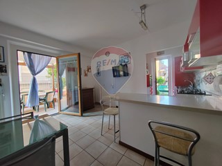 Trilocale in Vendita a Falconara Marittima, 235'000€, 94 m²