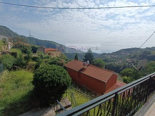 Casa Semi Indipendente in Vendita a Montignoso, 180'000€, 90 m²