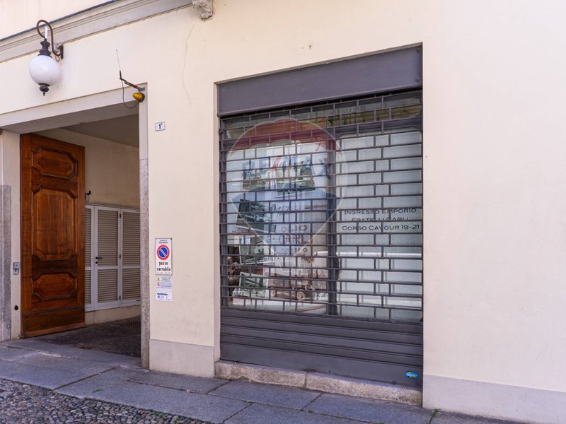 Negozio in Vendita a Novara, 115'000€, 57 m²