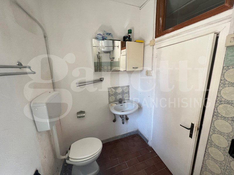 Quadrilocale in Vendita a San Pietro in Amantea, 36'000€, 103 m²