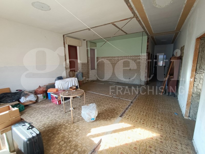 Quadrilocale in Vendita a Deruta, 45'000€, 145 m²