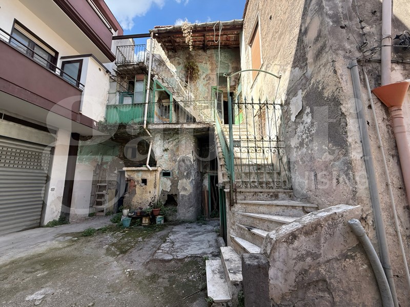 Casa Indipendente in Vendita a Angri, 85'000&euro;, 114 m²