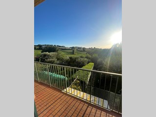 Trilocale in Vendita a Perugia, zona Periferia, 129'000€, 76 m², con Box