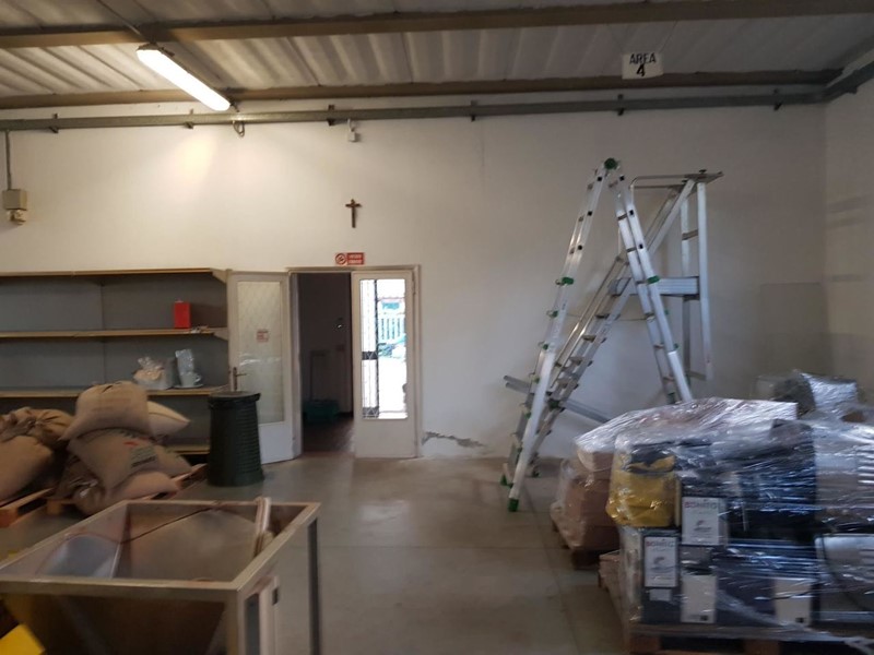 Capannone in Affitto a Capannori, zona Tassignano, 1'800€, 486 m²