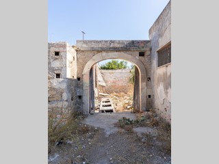 Casa Indipendente in Vendita a Siracusa, zona ELORINA - SANTA TERESA, 320'000&euro;, 2645 m²