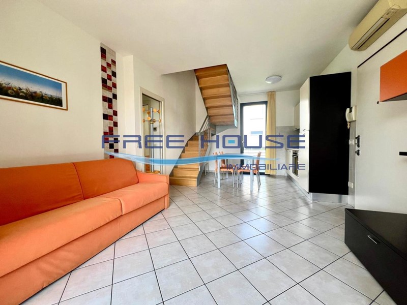 Trilocale in Affitto a Cervia, zona Centro storico, 1'250€, 85 m², arredato