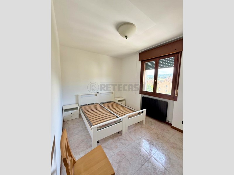 Quadrilocale in Vendita a Arzignano, 150'000€, 95 m², con Box